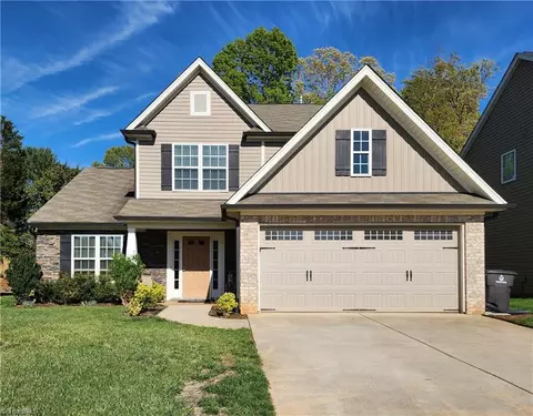 1460 Land Grove Dr, Kernersville, NC 27284