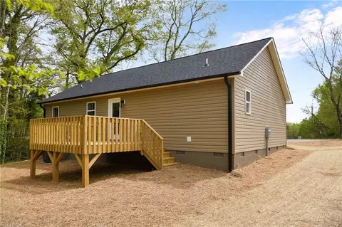 Exterior - 108 Unity St, Thomasville, NC 27360 photo 6 of 6