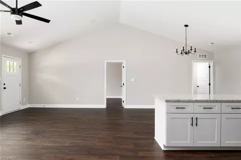 Entry Way - 108 Unity St, Thomasville, NC 27360 photo 1 of 1