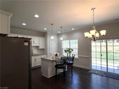 Kitchen - 204 Shadow Trl, Clemmons, NC 27012 photo 2 of 8