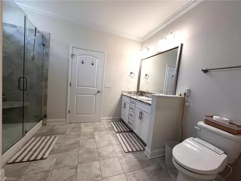 Bath - 204 Shadow Trl, Clemmons, NC 27012 photo 3 of 6