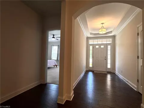 Entry Way - 204 Shadow Trl, Clemmons, NC 27012 photo 3 of 4