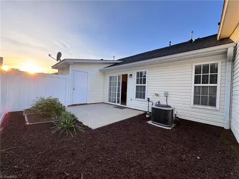 Exterior - 6830 Wellsley Ct, Clemmons, NC 27012 photo 4 of 7