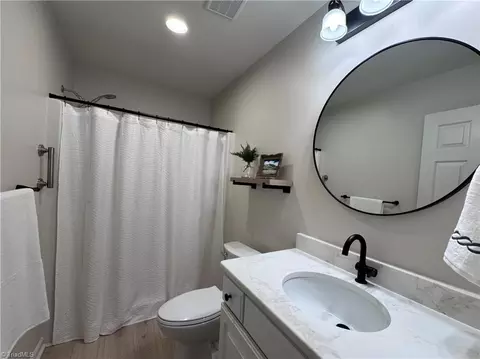 Bath - 6830 Wellsley Ct, Clemmons, NC 27012 photo 4 of 4