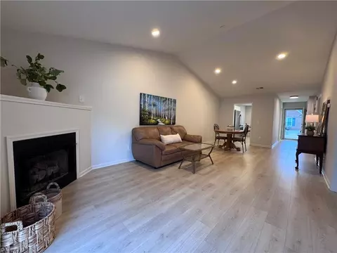 Living - 6830 Wellsley Ct, Clemmons, NC 27012 photo 3 of 5