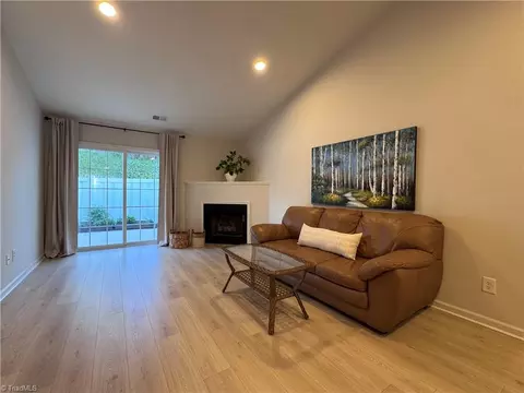 Living - 6830 Wellsley Ct, Clemmons, NC 27012 photo 1 of 5
