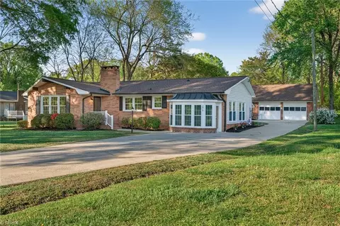 2914 Ardmore St, Burlington, NC 27215