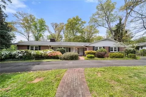 640 Quarterstaff Rd, Winston Salem, NC 27104