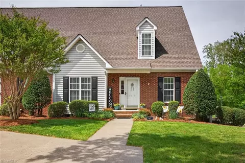7617 Riverview Knoll Ct, Clemmons, NC 27012