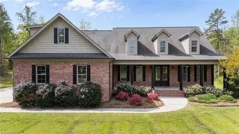 432 Vine Dr, Lexington, NC 27292