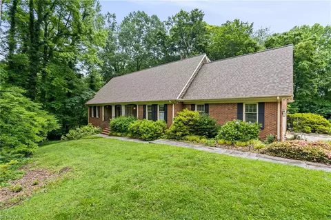 5410 Tory Hill Dr, Greensboro, NC 27410