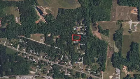 299 Madelyn Dr, Lexington, NC 27295