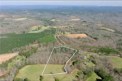 1019-12 George Rd, Westfield, NC 27053