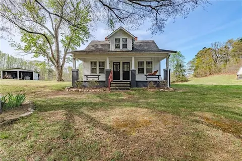 1749 Phillips Rd, Sandy Ridge, NC 27046