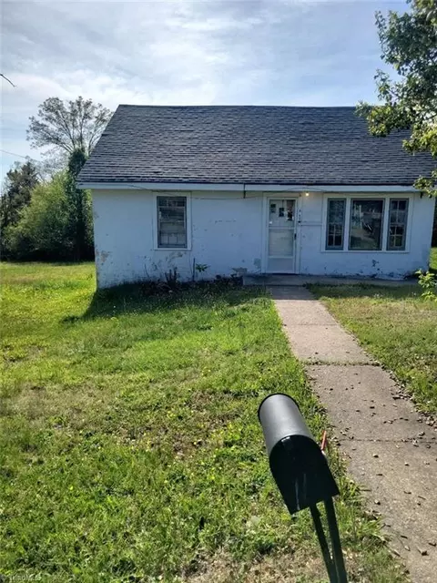 417 Merriman St, Eden, NC 27288