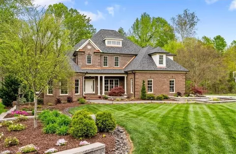 4256 Wayne Rd, Greensboro, NC 27407