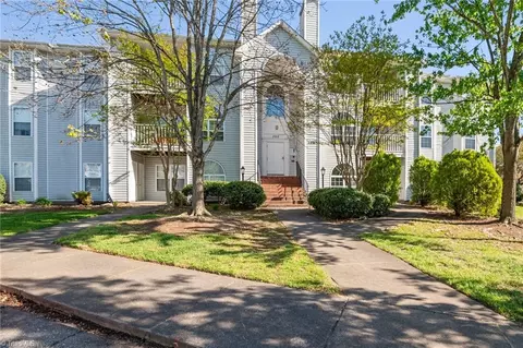 321 Quietwood Dr, Winston Salem, NC 27103