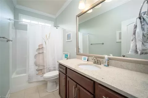 Bath - 3703 Wheat St, High Point, NC 27265 photo 3 of 3