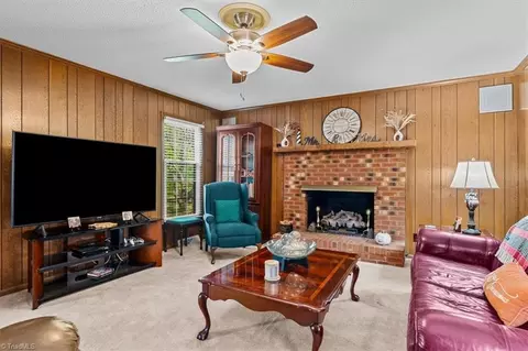 Living - 4617 Riverview Dr, Trinity, NC 27370 photo 3 of 4