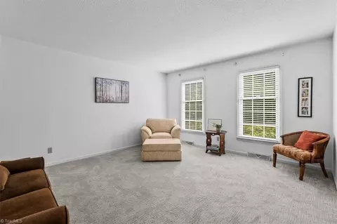 Living - 4617 Riverview Dr, Trinity, NC 27370 photo 2 of 4