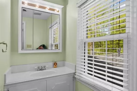 Bath - 4617 Riverview Dr, Trinity, NC 27370 photo 2 of 3