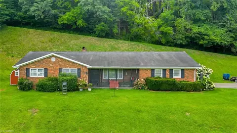 2351 Us Highway 221, Jefferson, NC 28640