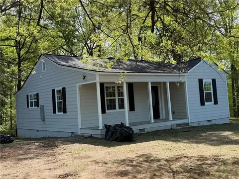 508 Moore Dr, Lexington, NC 27292