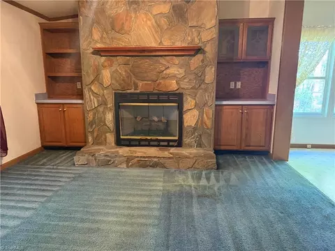1095 Sechrist Loop, Pilot Mountain, NC 27041 photo 15