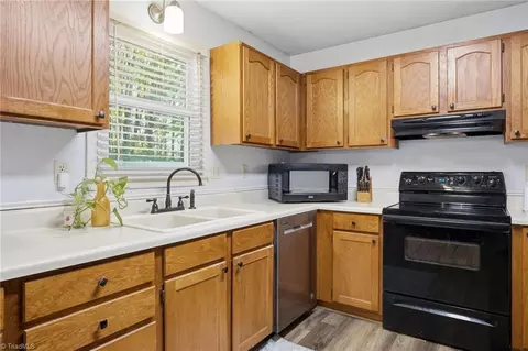 Kitchen - 146 Proctor Dr, Salisbury, NC 28147 photo 2 of 3