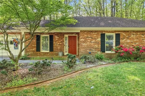 457 Valleymeade Dr, Kernersville, NC 27284