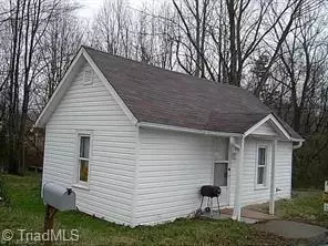 505 Mineral Springs Dr, Jonesville, NC 28642