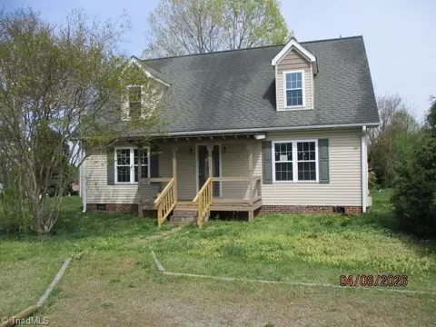 3011 View Crest Dr, Jonesville, NC 28642