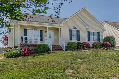 220 Thad Dr, Haw River, NC 27258