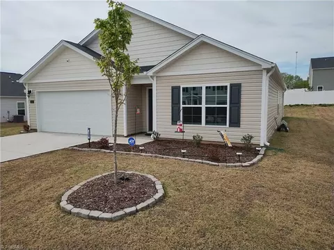 156 Rose Wind Way, Mayodan, NC 27027