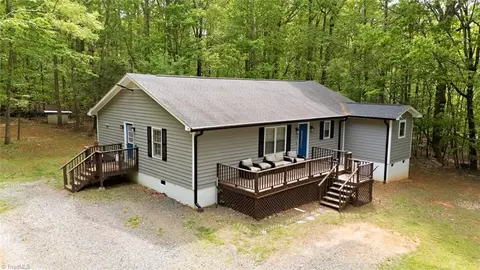 3200 Seven Springs Rd, Hillsborough, NC 27278