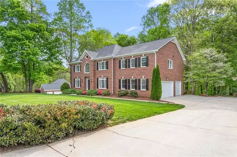 8505 Case Ridge Dr, Oak Ridge, NC 27310