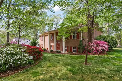 2070 Duckworth Ct, Winston Salem, NC 27106