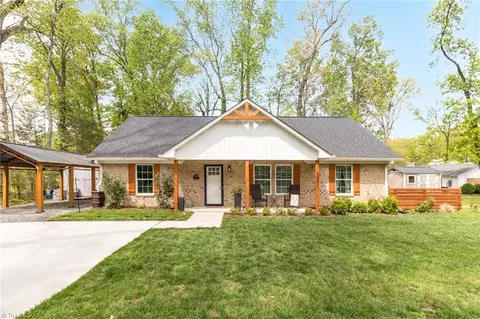 704 Archdale Dr, Lexington, NC 27292