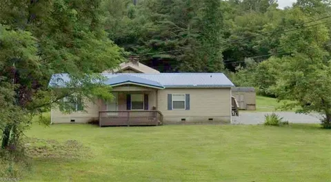 237 Joe Hartley Rd, Linville, NC 28646