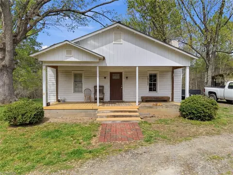 1327 Spainhour Mill Rd, Pinnacle, NC 27043