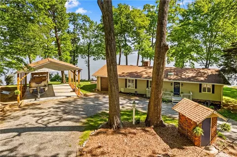 395 Rendleman Dr, Salisbury, NC 28146