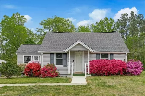 911 Wolf Island Rd, Reidsville, NC 27320