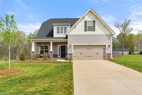 8629 Stone Valley Dr, Clemmons, NC 27012