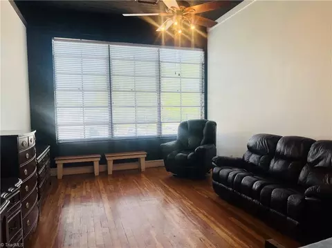 165 Virginia St #309, Mount Airy, NC 27030