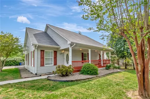506 Spruce St S, Wilkesboro, NC 28697