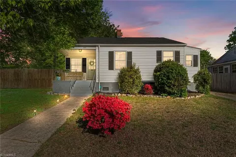 1521 Summit Ave, Greensboro, NC 27405