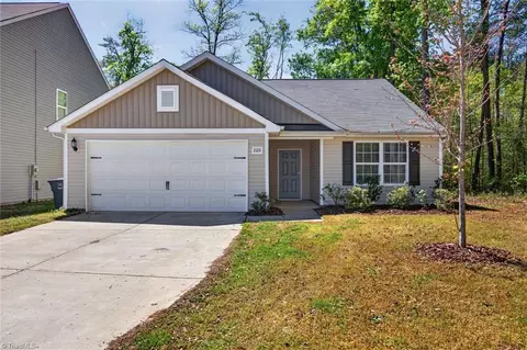2231 Balmore Ave, Greensboro, NC 27405