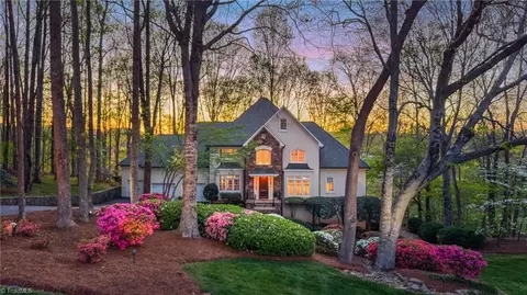 4465 Bent Tree Farm Rd, Winston Salem, NC 27106