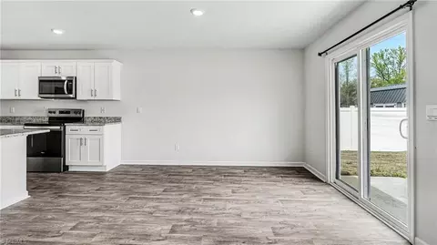 Living - 6374 Cedar Hill Ct, Trinity, NC 27370 photo 1 of 2