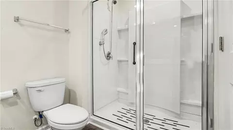 Bath - 6374 Cedar Hill Ct, Trinity, NC 27370 photo 1 of 1